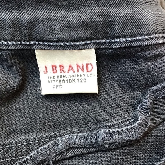 𝅺J Brand jeans with zippers at ankles - Picture 6 of 7